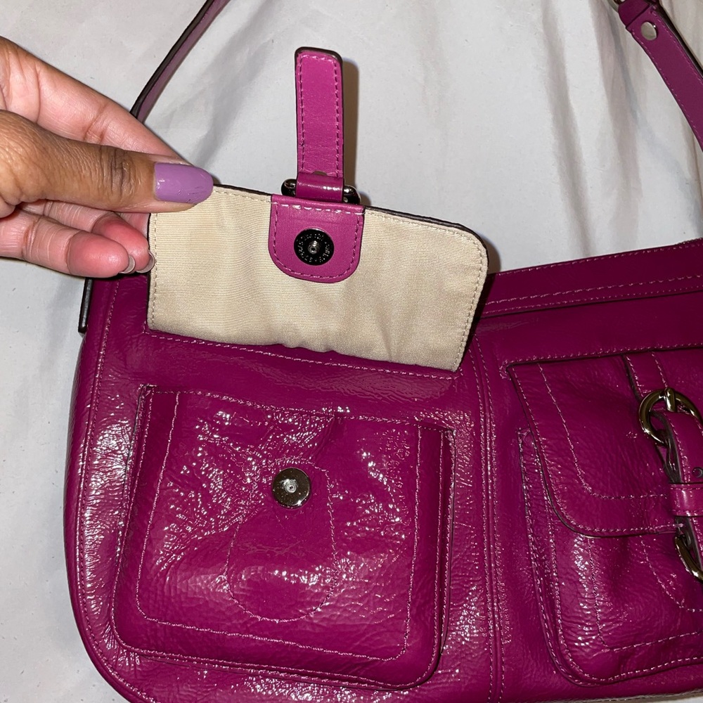 COACH Medium Raspberry Hobo Bag - Picture 4 of 9